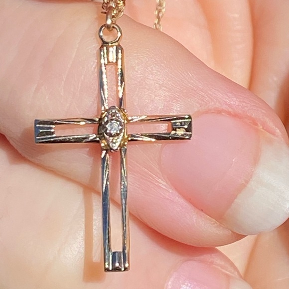 14k Gold Filled Cross necklace w/ genuine Diamond accent - Picture 9 of 10